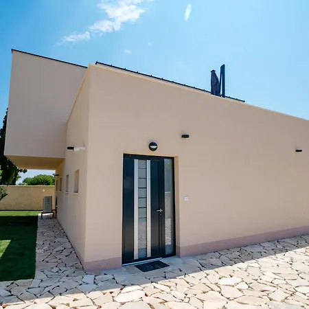 Vila Paula *